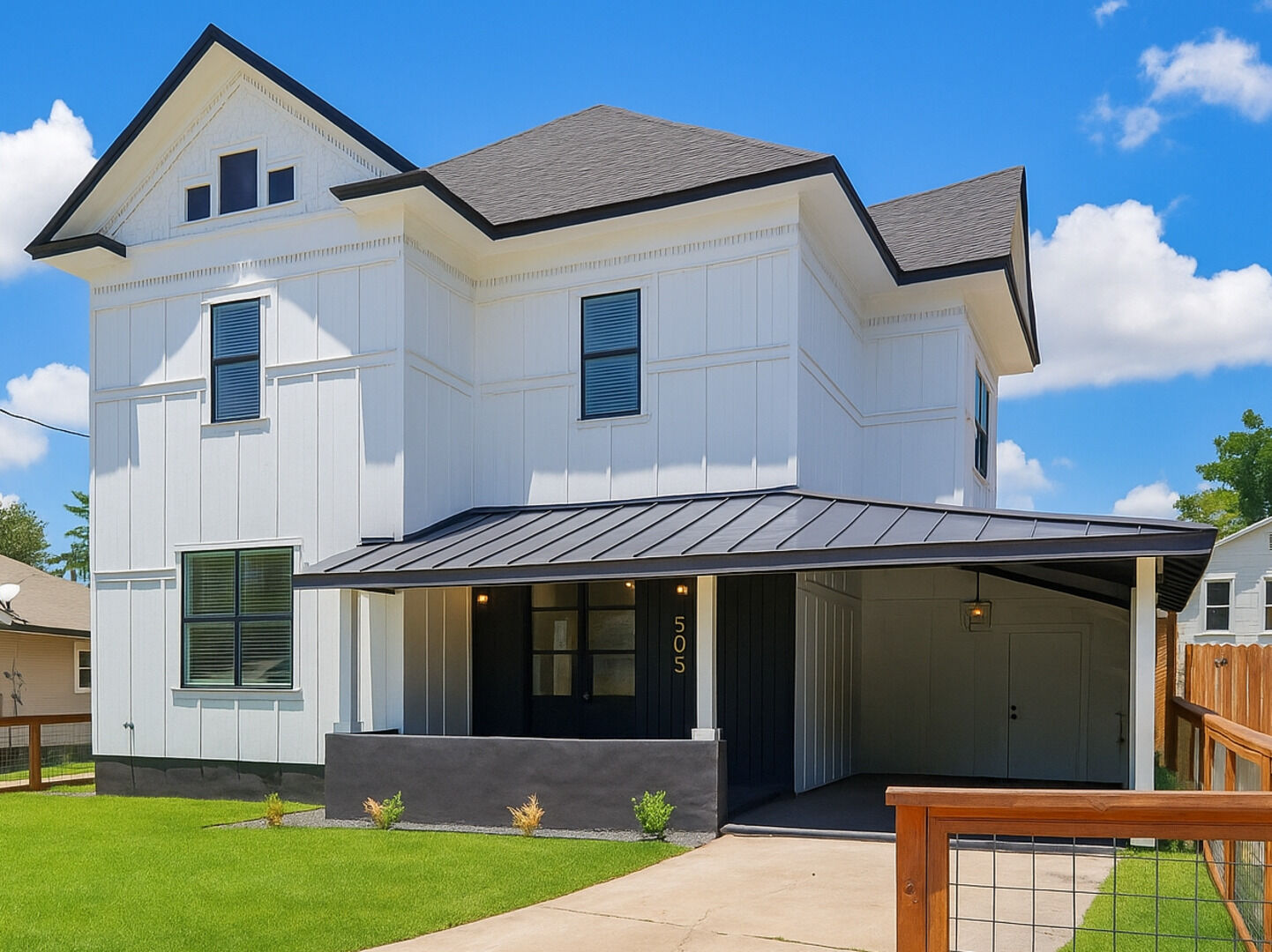 Property Photo:  505 Rigsby  TX 78210 