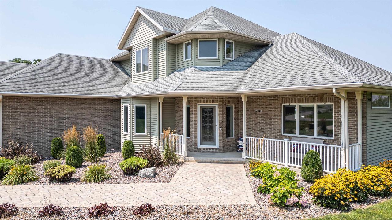 Property Photo: 5333 East Clayshire Drive WI 53563