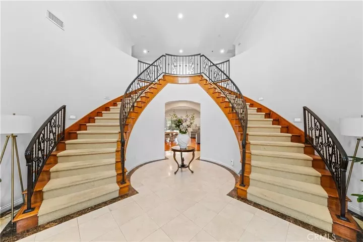 Property Photo: 1621 Bryan Avenue CA 92780