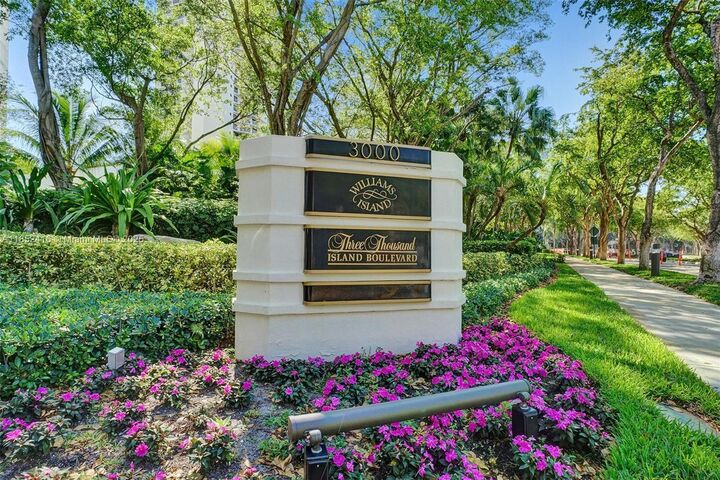 Property Photo:  3000 Island Blvd 505  FL 33160 