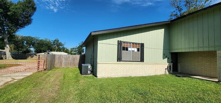 Property Photo:  708 Alabama Street  LA 70663 