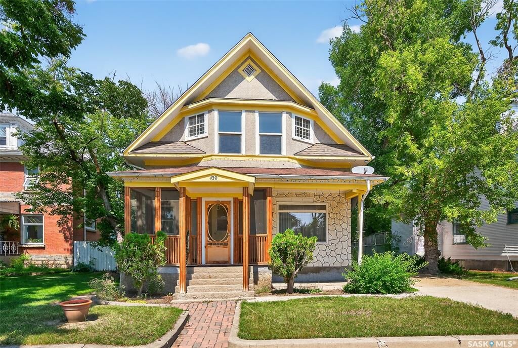 Property Photo:  430 Ominica Street W  SK S6H 1X8 