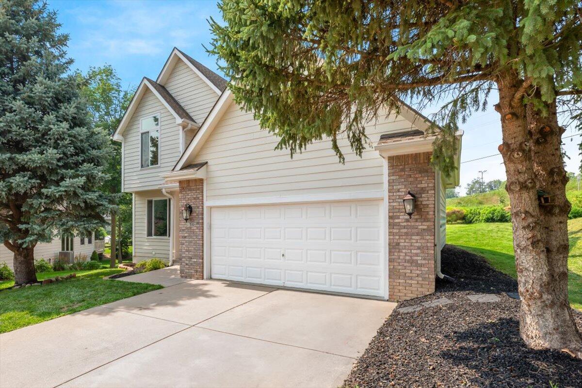 Property Photo: 130 Arbor Circle IA 51503