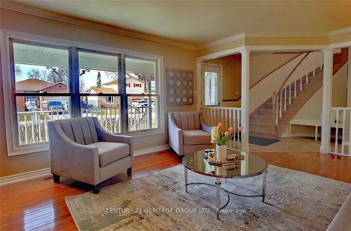 Property Photo: 343 Tampa Drive ON L4P 3A3