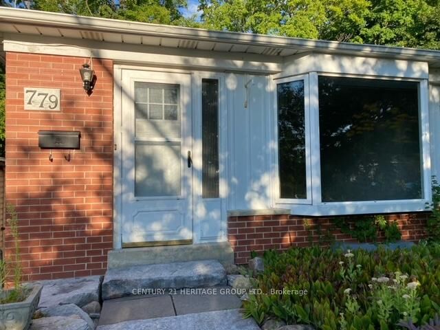 Property Photo: 779 Greenfield Crescent Main ON L3Y 3B2