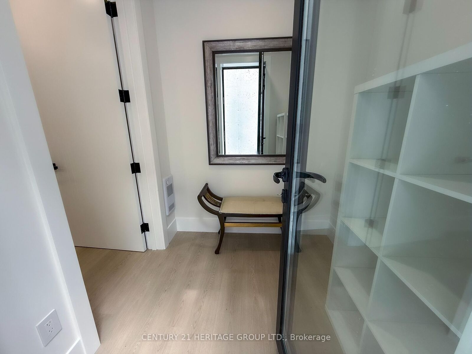 Property Photo: 11 Knowles Crescent #A ON L3Y 5Y1