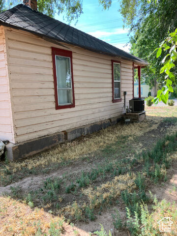 Property Photo:  341 E 200 N  UT 84701 