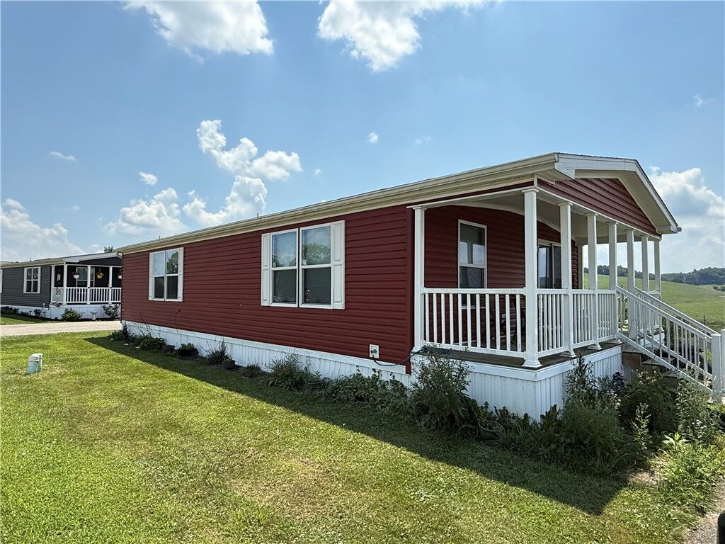 Property Photo: 121 Rt 21 Mhp PA 15320
