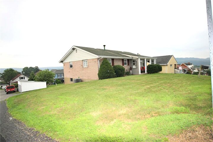 Property Photo: 832 Walnut St PA 15033
