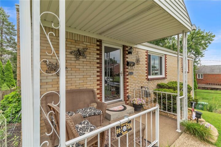 Property Photo: 3347 Sycamore Dr PA 15234