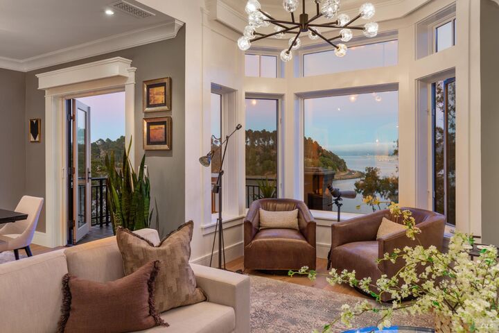 Property Photo:  55 De Silva Island Drive  CA 94941 