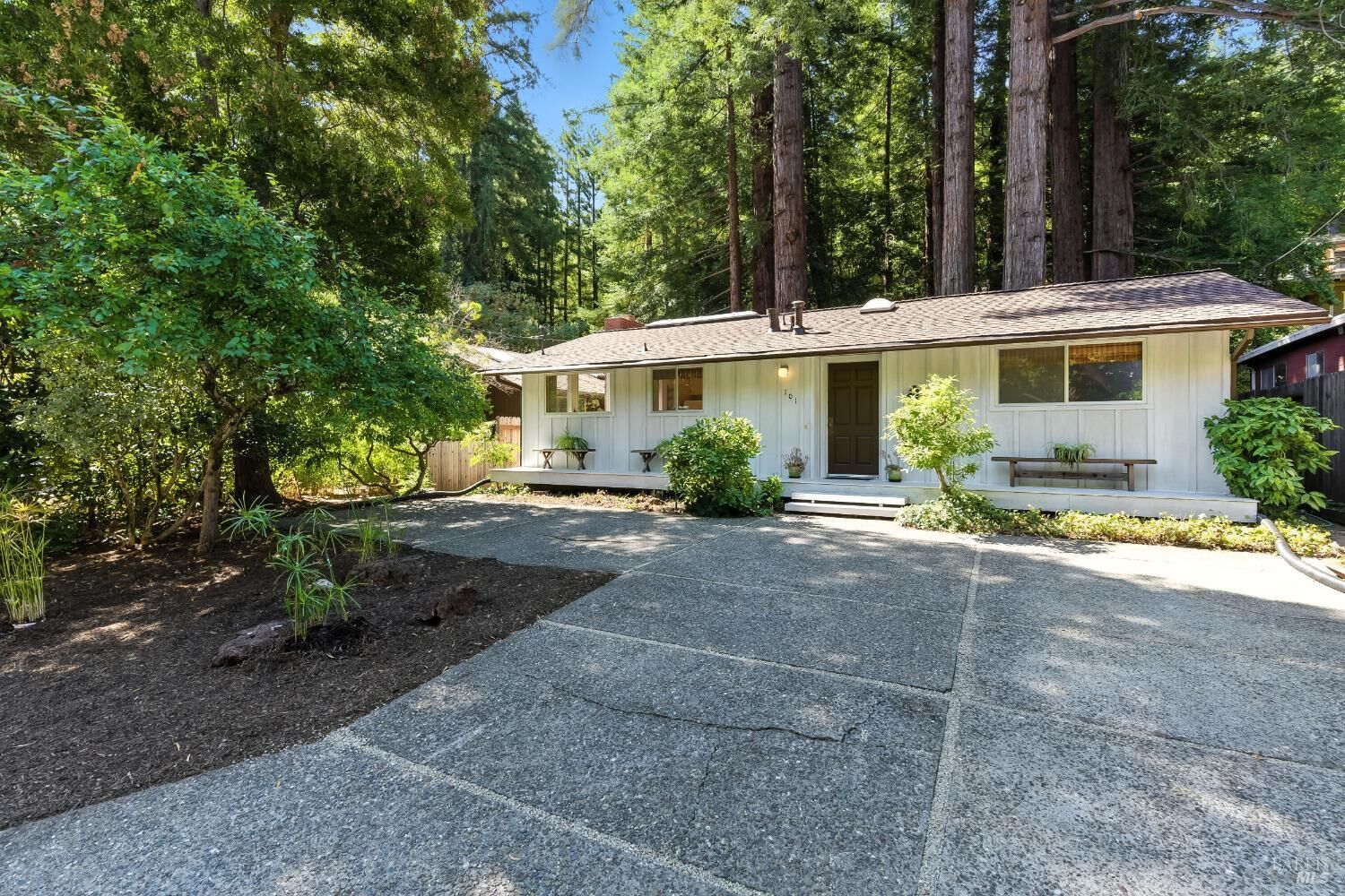 Property Photo:  101 Bothin Road  CA 94930 