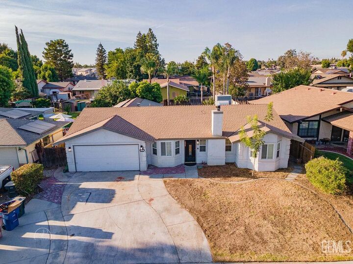 4508 Milo Avenue  Bakersfield CA 93313 photo