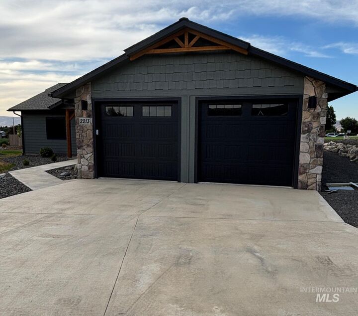 Property Photo:  2213 Powers Drive  ID 83501 