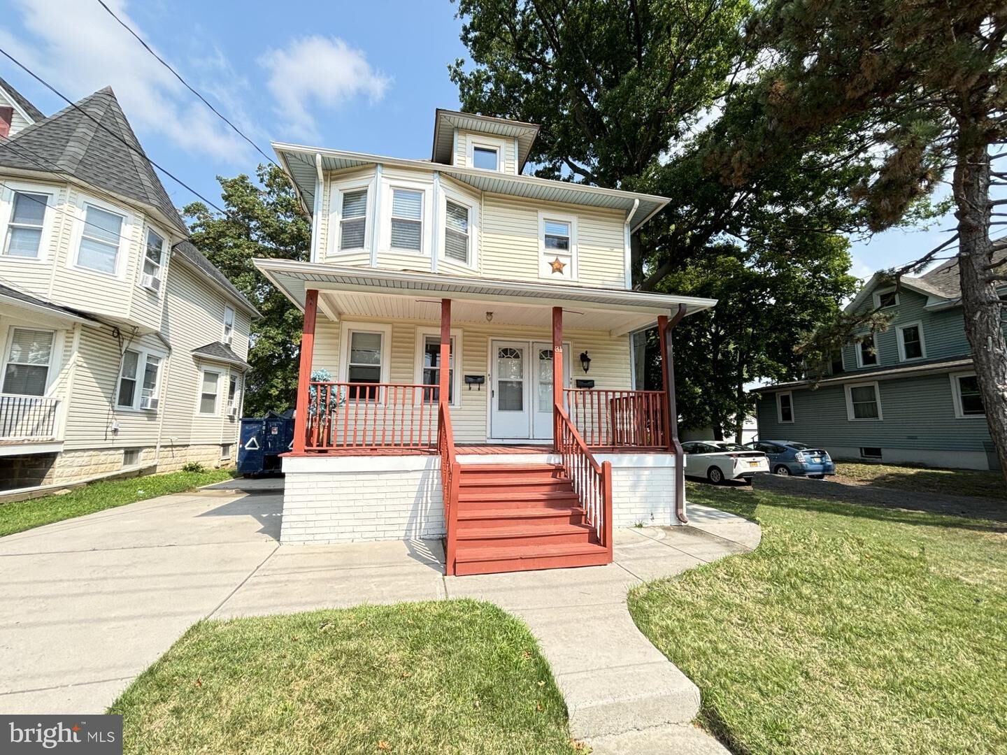 Property Photo:  31 W Clinton Avenue 2nd Floor  NJ 08107 