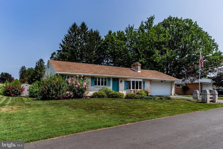 Property Photo: 611 Wingert Drive PA 17055
