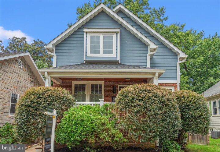 Property Photo:  700 Little Street  VA 22301 