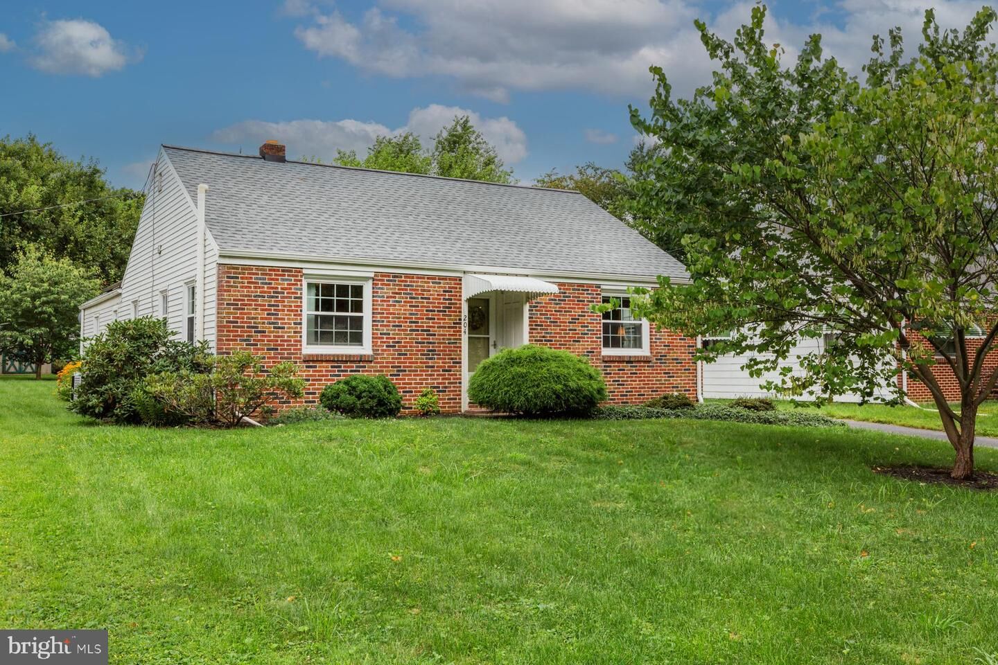 Property Photo:  204 Elizabeth Drive  PA 17601 