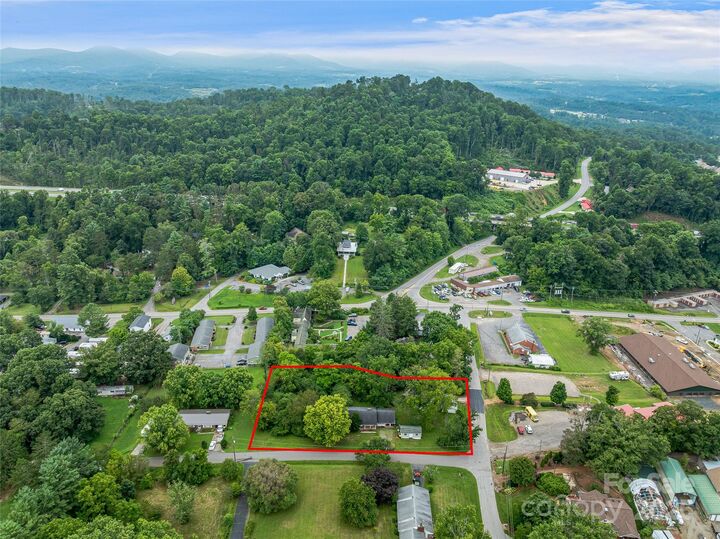 203 Barton Road  Asheville NC 28804 photo