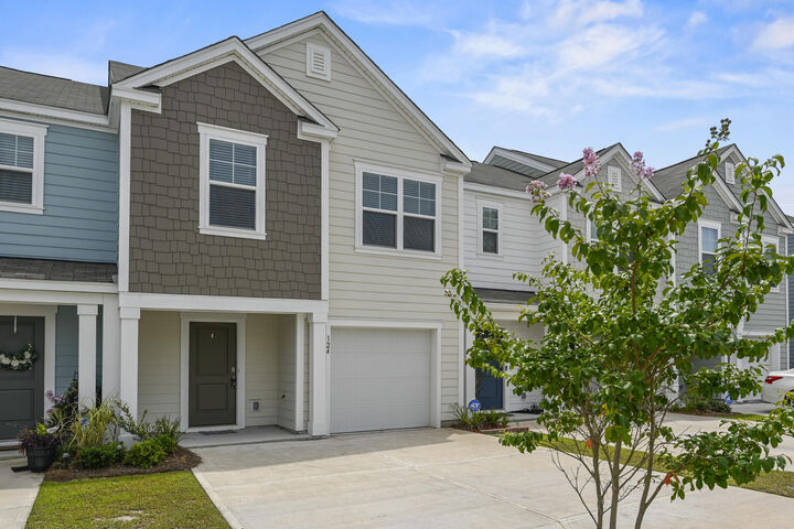 Property Photo:  124 Orchid Bloom Circle  SC 29461 