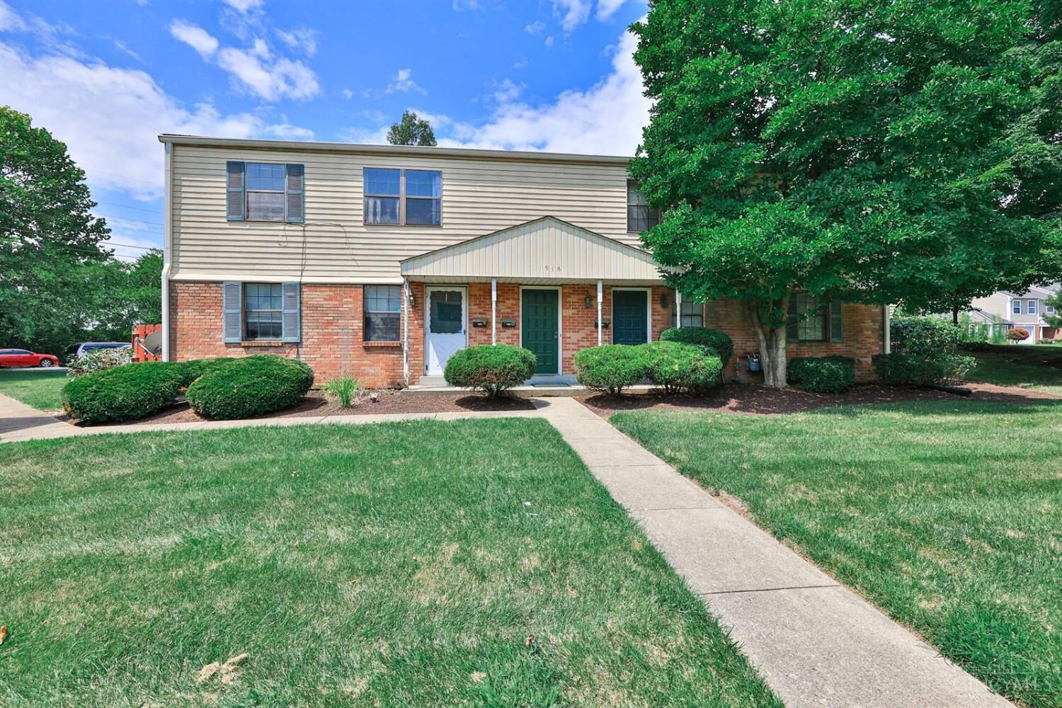 Property Photo: 1916 Chaucer Drive OH 45237