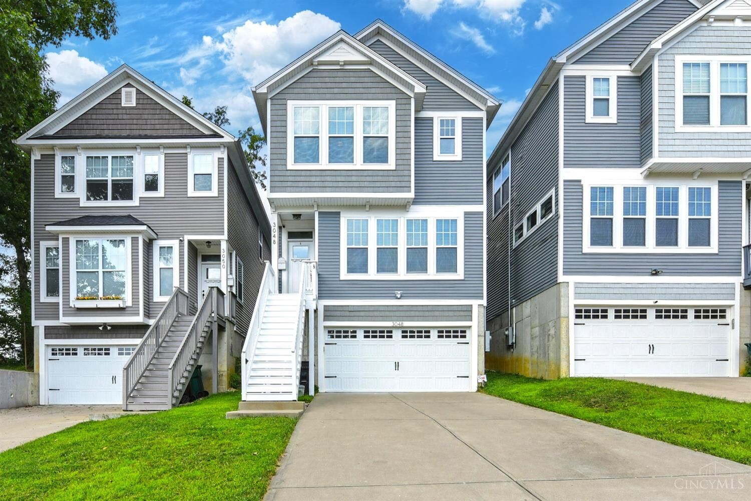 Property Photo: 3048 Lavinia Avenue OH 45208