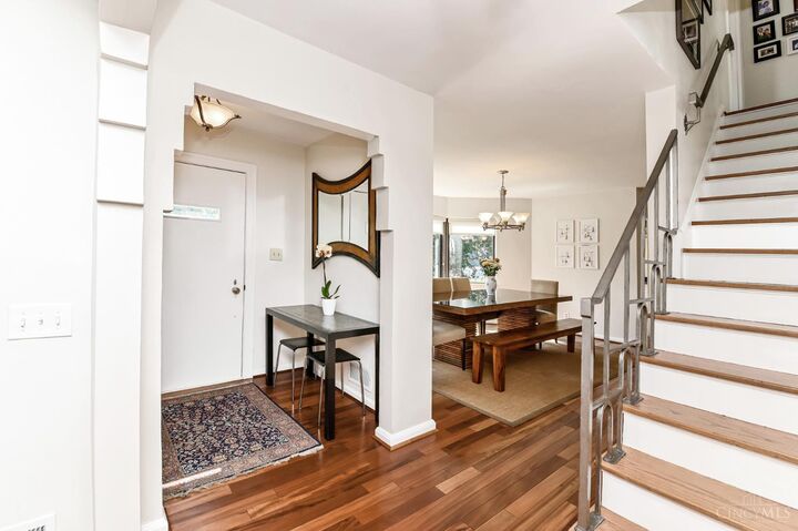 Property Photo:  25 Observatory Hill  OH 45208 