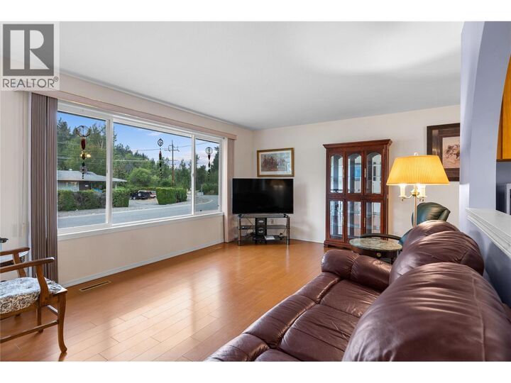 Photo de la propriété:  1390 Creekside Road  BC V1X 1B4 