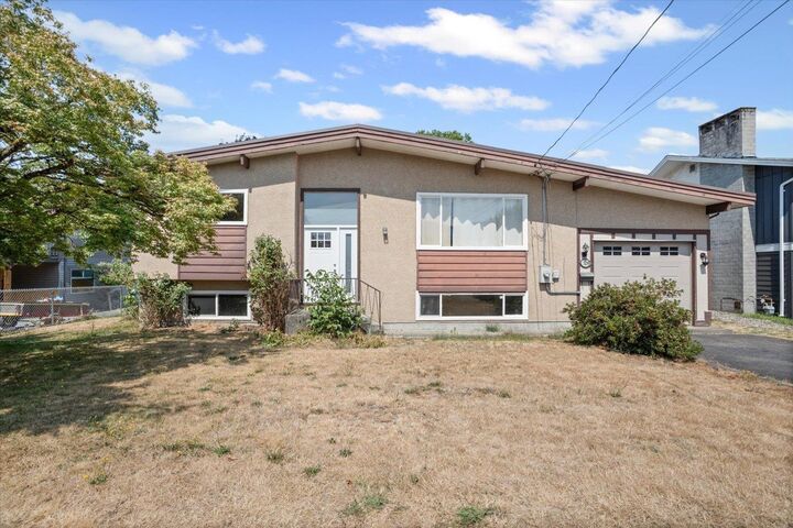 45259 Stirling Avenue  Chilliwack BC V2R 2M7 photo