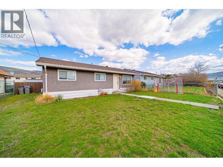 2125 Clapperton Avenue  Merritt BC V1K 1B8 photo