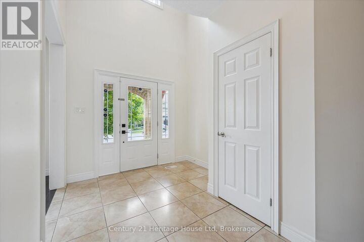 Property Photo:  76 Zaduk Place  ON N1G 0C4 