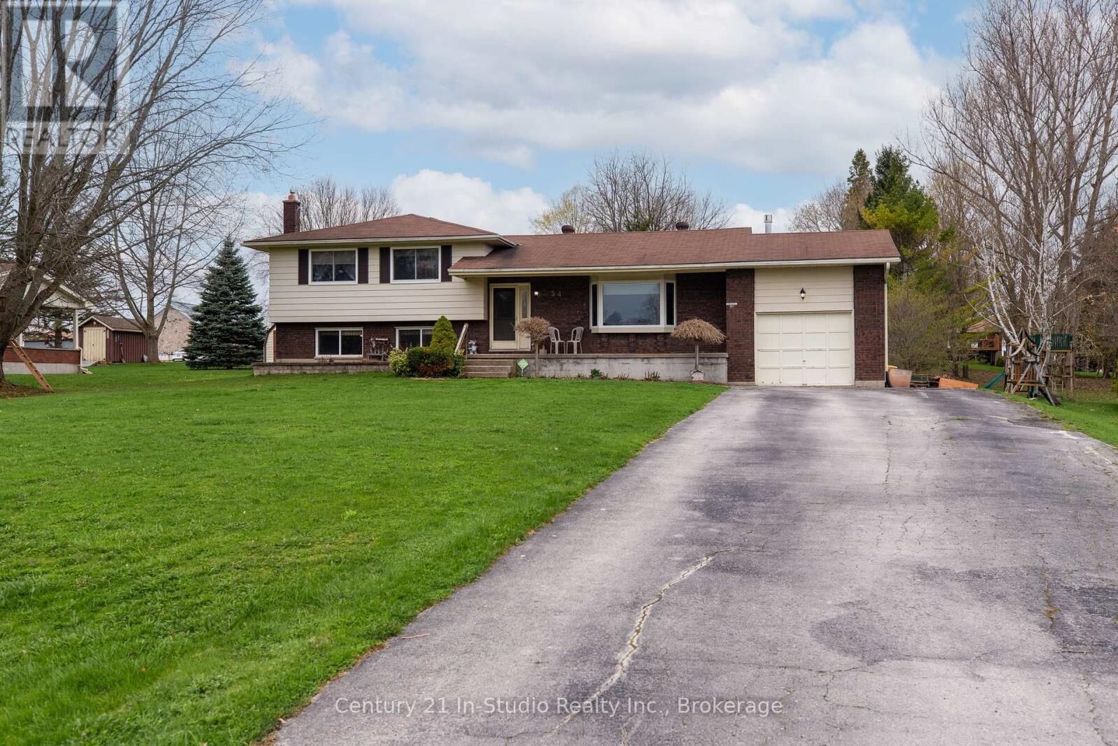 Property Photo: 54 George Street ON N0H 1G0