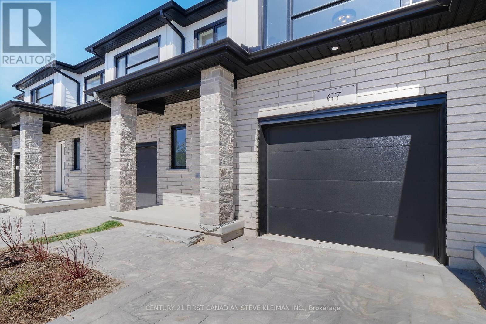 Property Photo: 2700 Buroak Drive 67 ON N6G 5B6