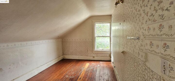 Property Photo: 2308 Parker St CA 94704