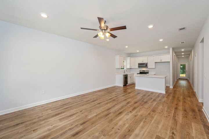 Property Photo: 589 Brock Avenue FL 32539