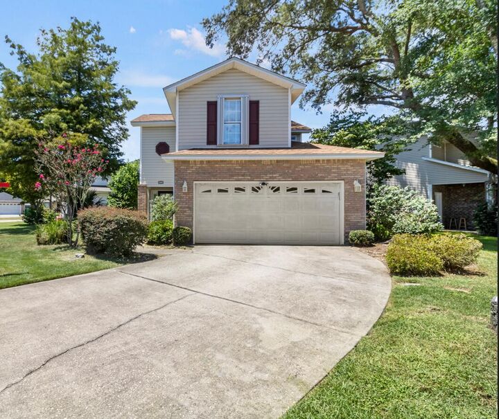 Property Photo:  933 Scenic Oak Lane  FL 32547 