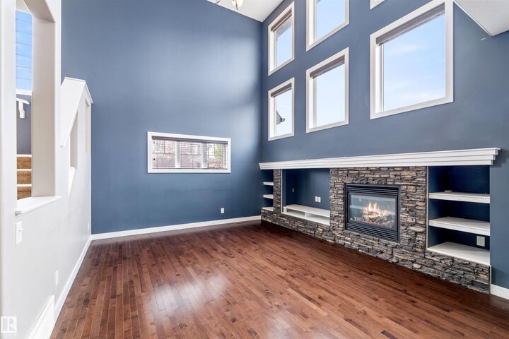 Photo de la propriété: 988 175 Street SW AB T6W 1Z8