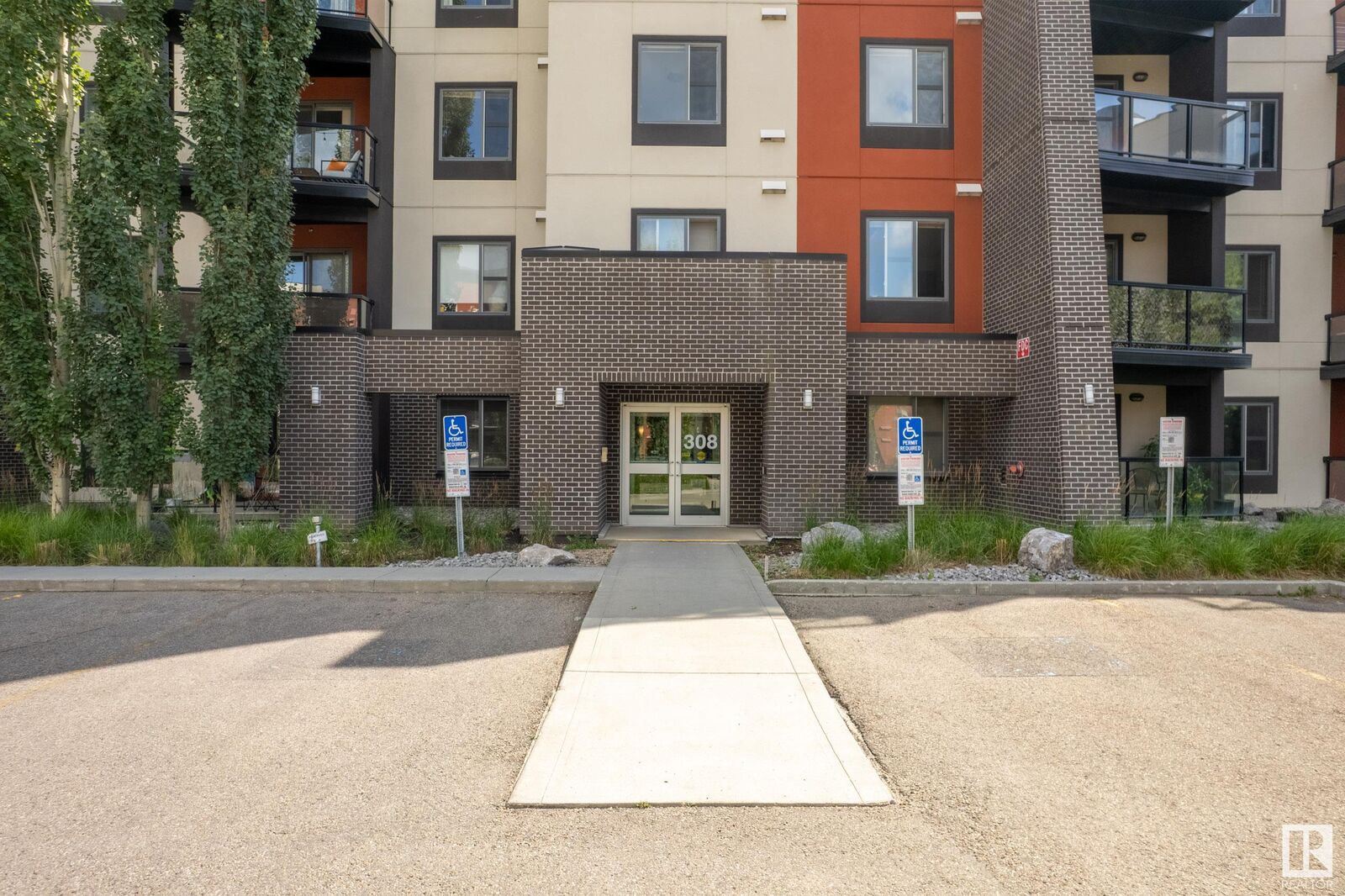 Property Photo: 308 Ambleside Link Link SW 332 AB T6W 0V3