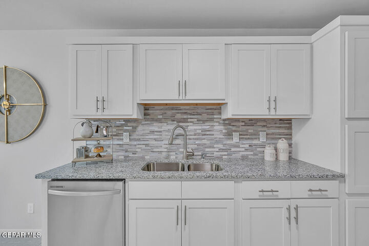 Property Photo: 15065 Function TX 79938