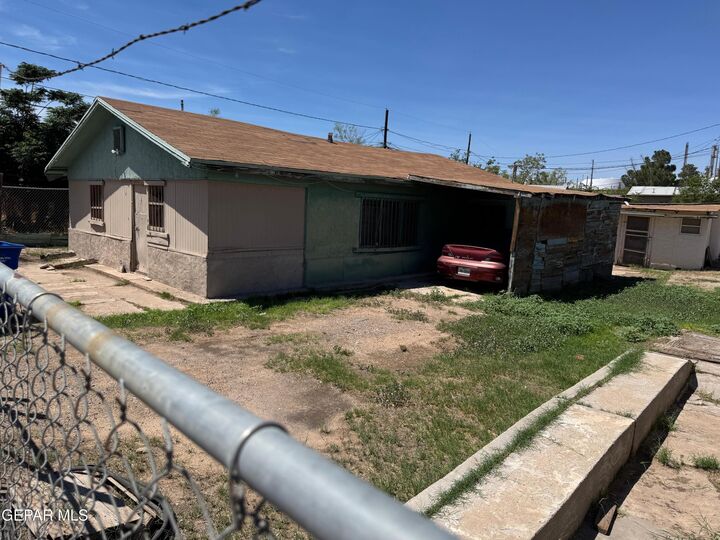 Property Photo: 6621 Sambrano Avenue TX 79905