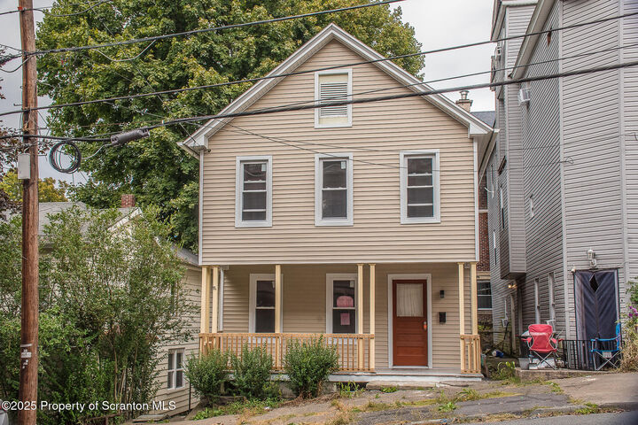 114 Salem Avenue  Carbondale PA 18407 photo
