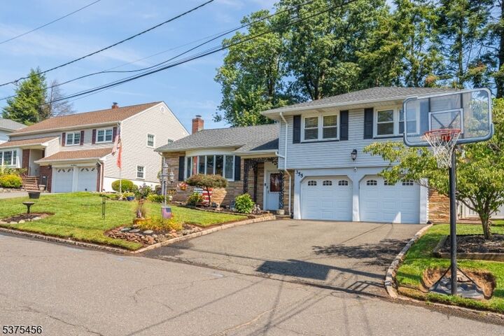 Property Photo: 355 Sycamore Dr NJ 07083