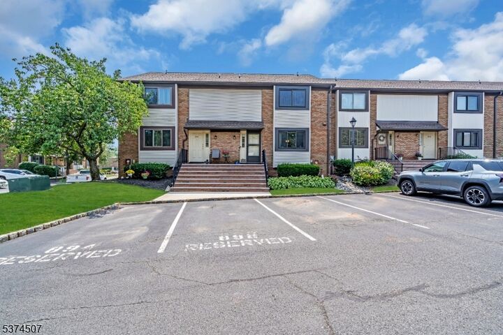892 Robin Rd  Hillsborough Twp. NJ 08844 photo