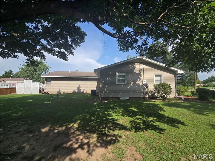 Property Photo:  419 Lynn Street  MO 63801 