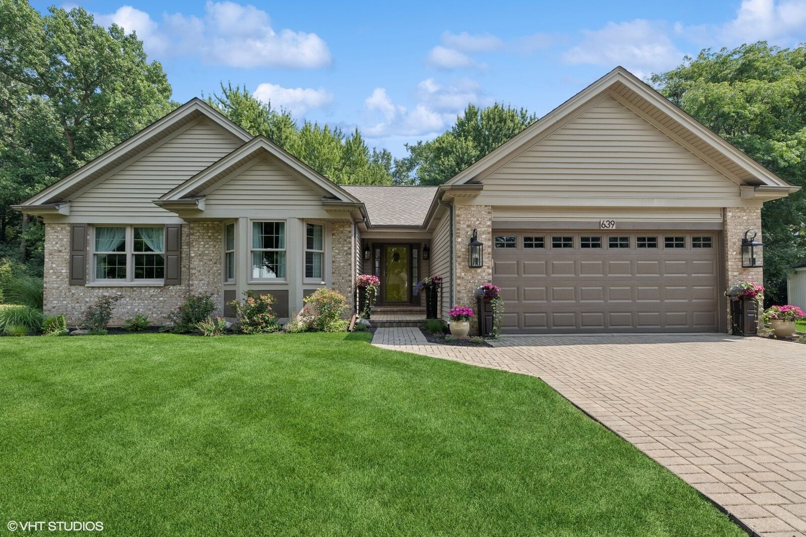 Property Photo: 639 Alleghany Road IL 60030