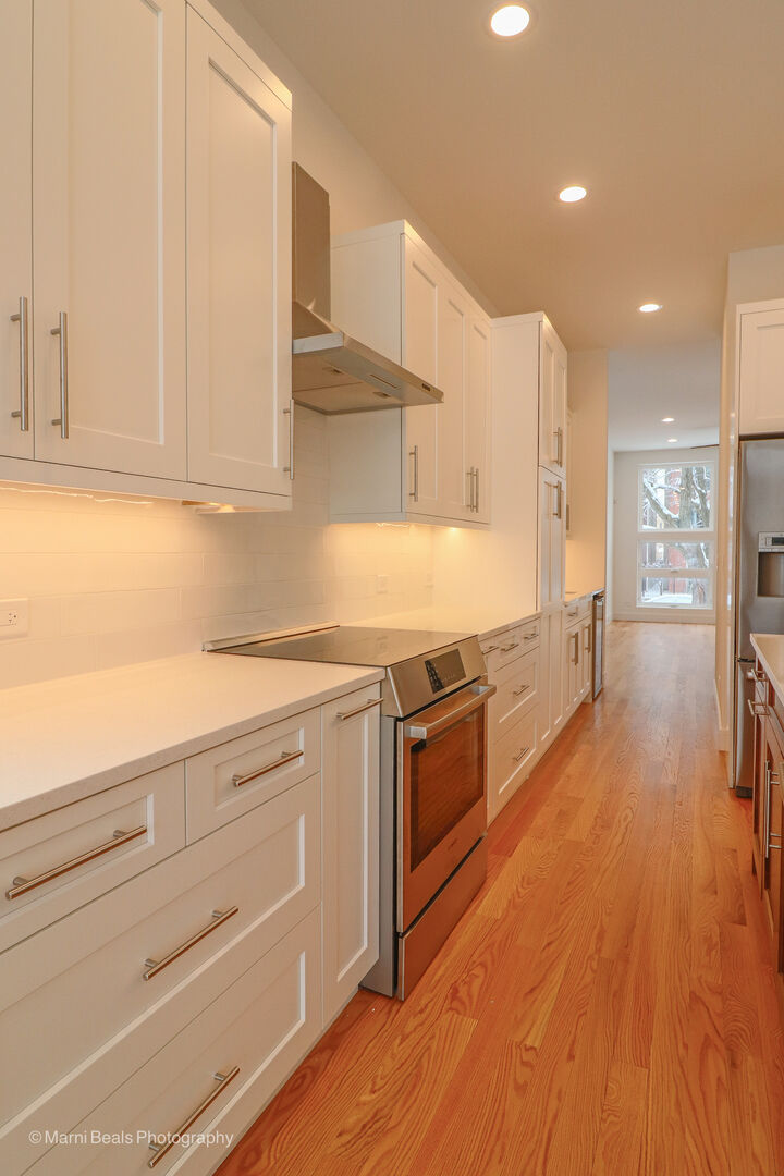 Property Photo:  6123 S Ellis Avenue  IL 60637 