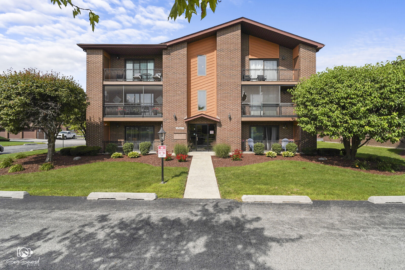 Property Photo:  15706 Revere Court D  IL 60452 
