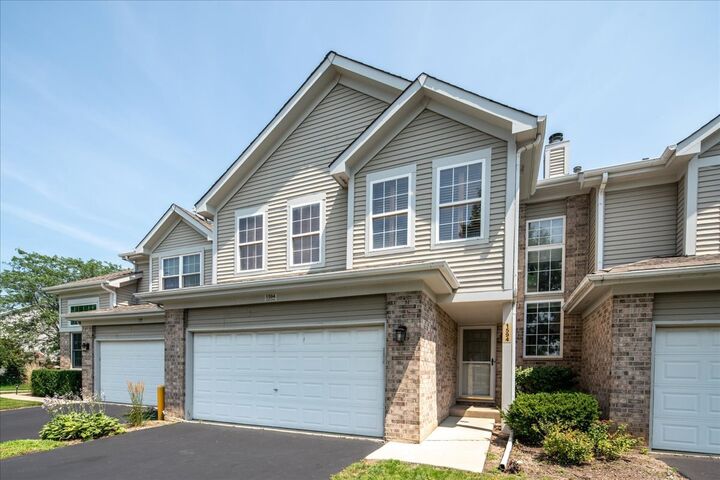 1594 Brittania Way  Roselle IL 60172 photo