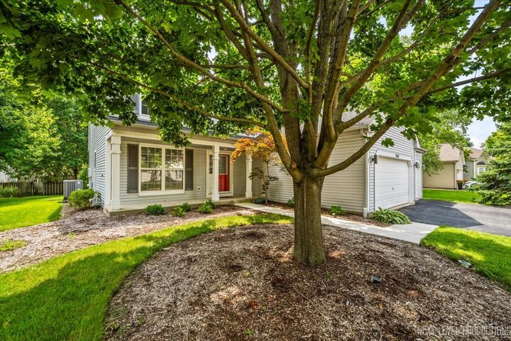 Property Photo:  2510 Little Creek Lane  IL 60506 