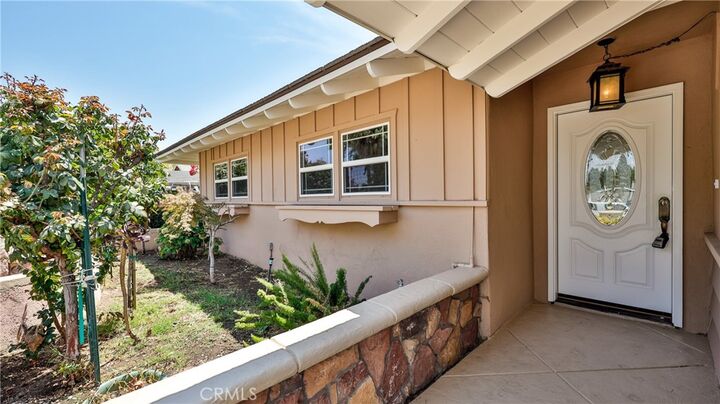 Property Photo:  970 W Kendall Street  CA 92882 